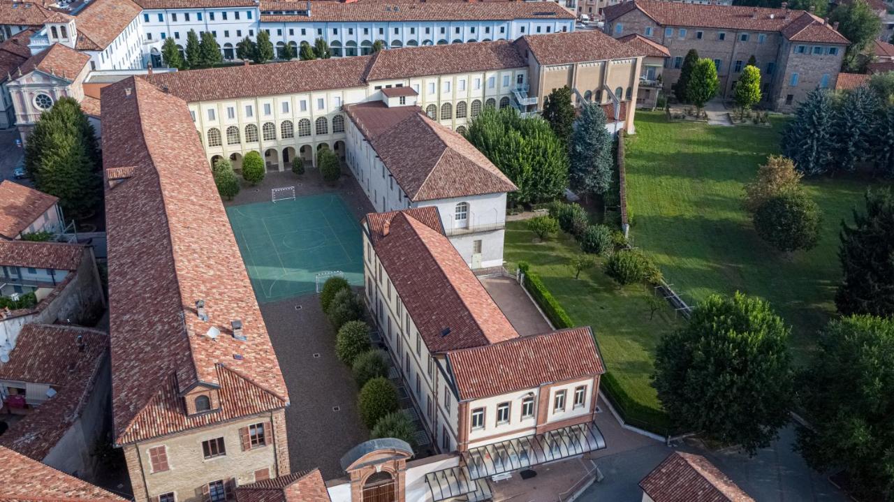 ホテル Il Seminario アルバ エクステリア 写真